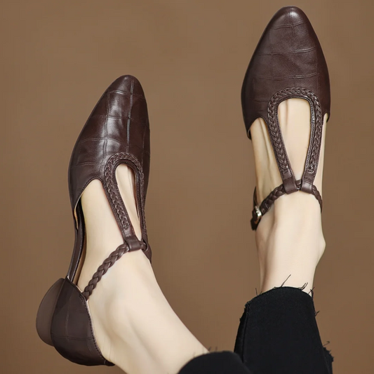 Women's Classic Pointed Toe Leather T-Strap Mary Jane Flats